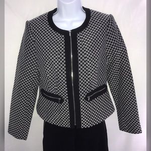 Petite Calvin Klein black & white blazer.